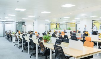 新闻中心-面板灯_LED面板灯_LED格栅面板灯-中山市进成照明有限公司-面板灯VS传统灯具，谁更胜一筹？